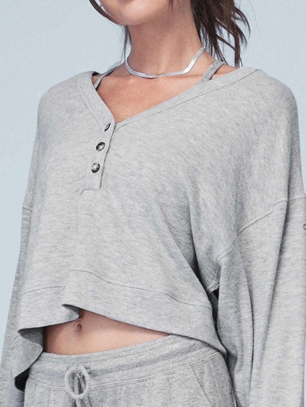 Alo Yoga Micro Waffle Pleasant Cropped Henley in Gray Size Small
